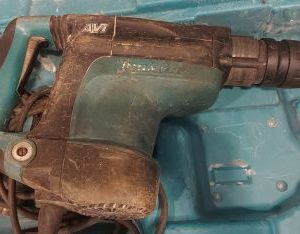 Makita HR4011C