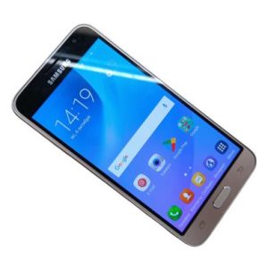 Samsung Galaxy J7 (J710F)